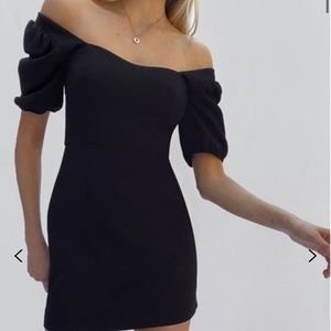 French Connection Puff Sleeve dress